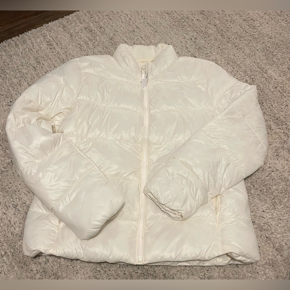 Gap Puffer Jacket NWT ivory color